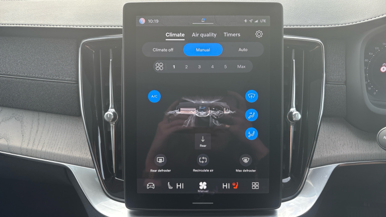 Volvo XC90 2.0 T8 PHEV Ultra Dark 5dr AWD Geartronic Estate